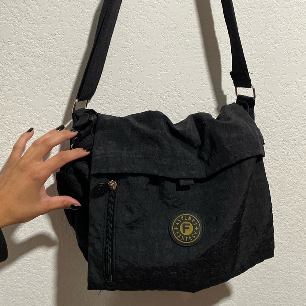 Shoulder bag